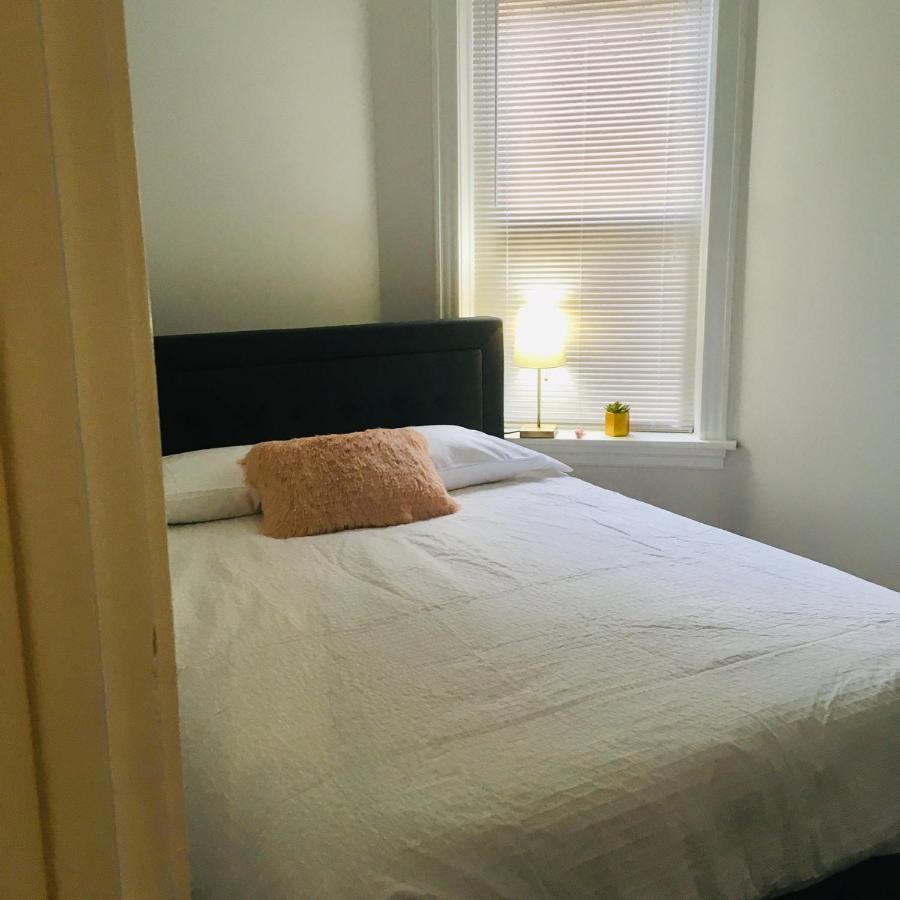 Logan Square Modern Apartment Chicago Ngoại thất bức ảnh