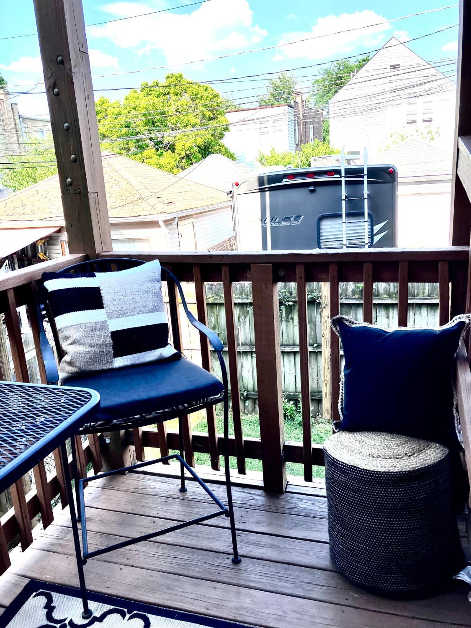 Logan Square Modern Apartment Chicago Ngoại thất bức ảnh